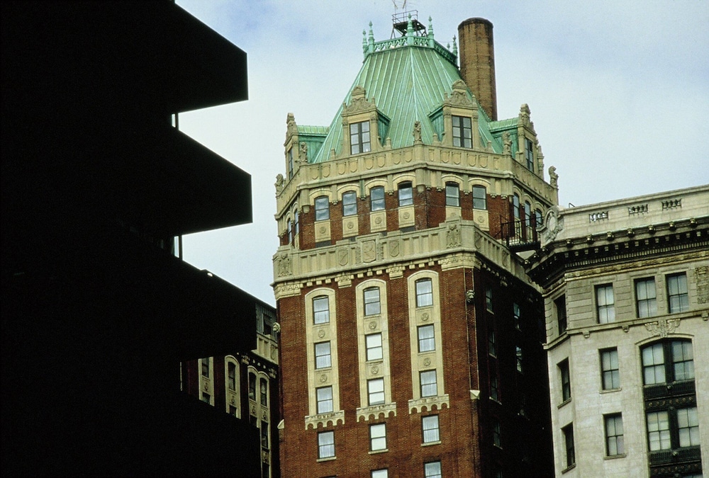 Lord Baltimore Hotel 3/65