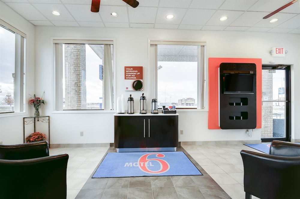 Lobby at Motel6 Colby, KS, COLBY - KS