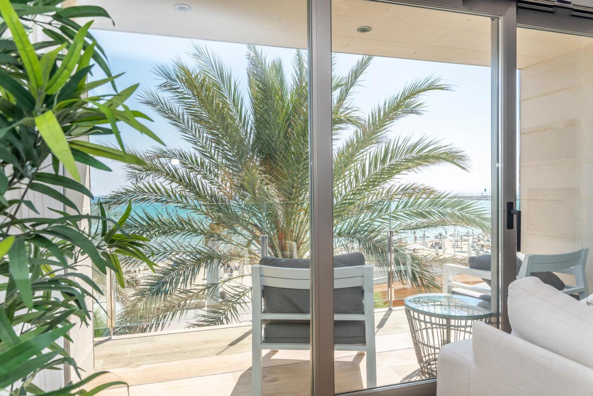 Apartaments Delfin 16/27
