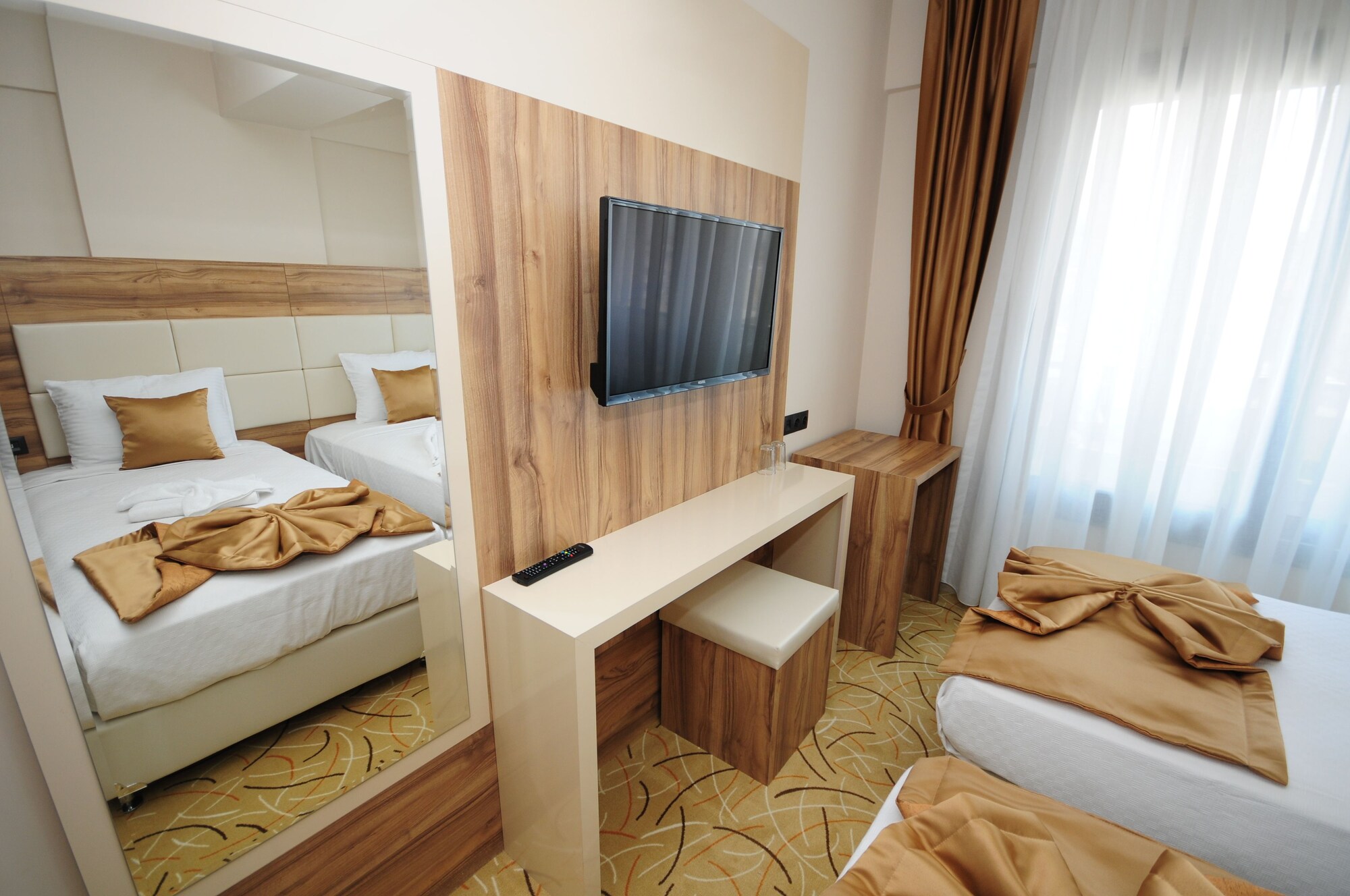 STANDARD, TWIN BEDS