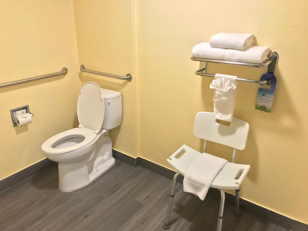 Days Inn by Wyndham San Antonio Airport 22/37
