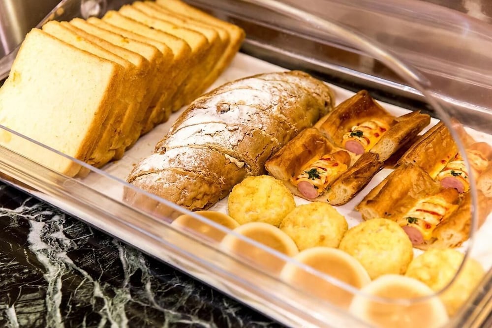 Korea Tourist Hotel 39/61