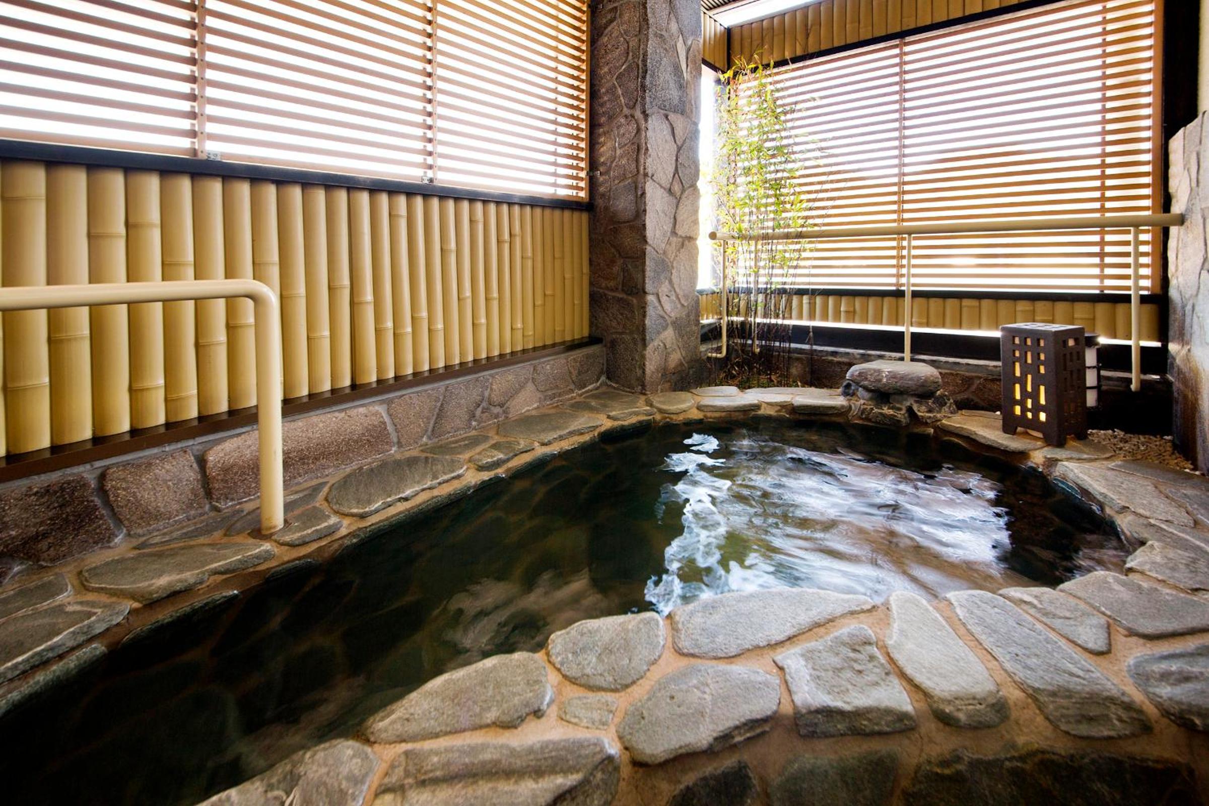 swimming pool spa