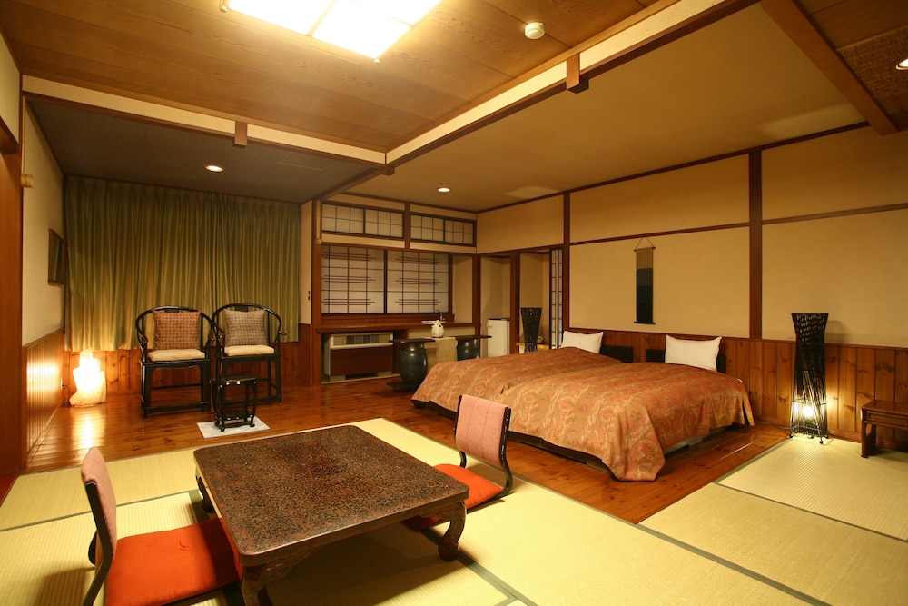 Gero Onsen Bosenkan 29/75