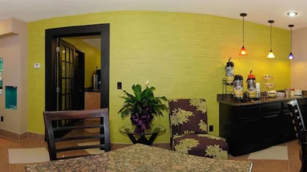 Quality Inn Covington Downtown 21/33
