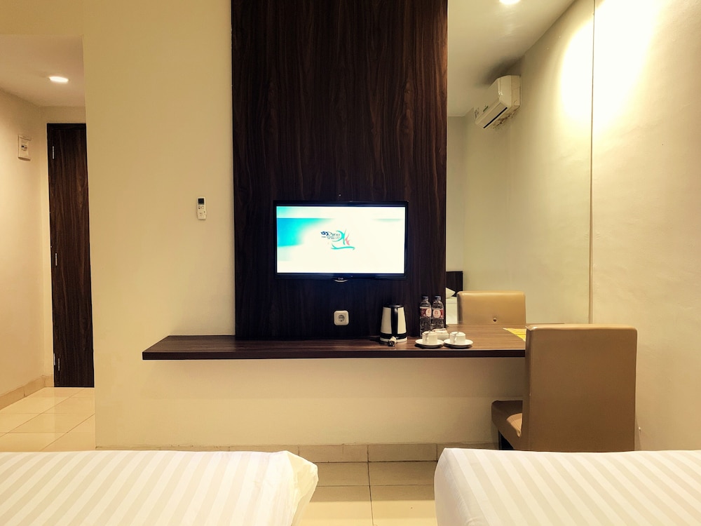 Ameera Hotel 7/37