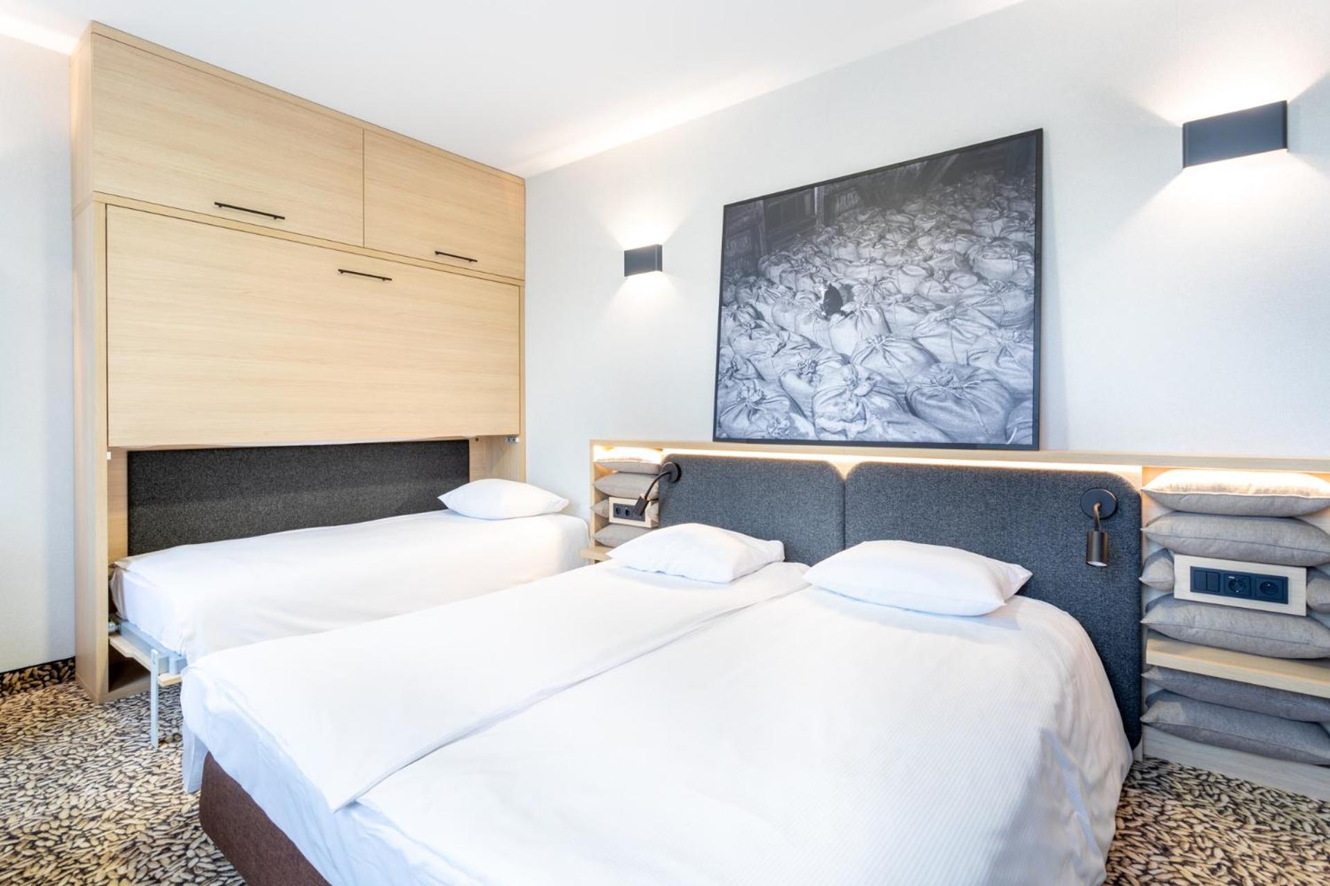 غرفة عائلية بسرير بطابقين وسرير كوين، Qubus Hotel Gdansk 2/10