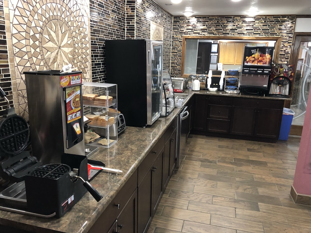 Americas Best Value Inn & Suites-Sidney 32/37