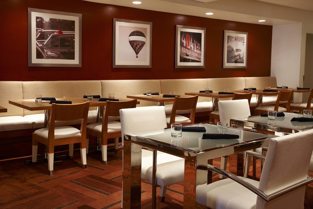Four Points by Sheraton Los Angeles International Airport 25/33