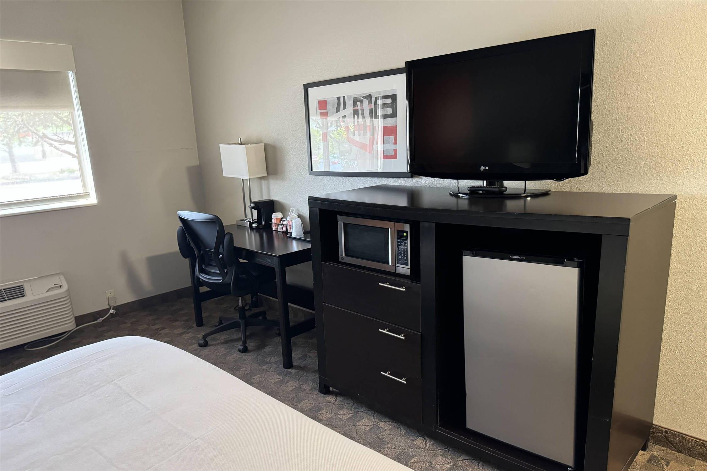 Comfort Inn Huntington Near University Area 39/48