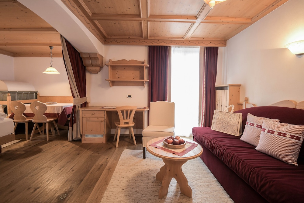 Hotel Tyrol 47/66