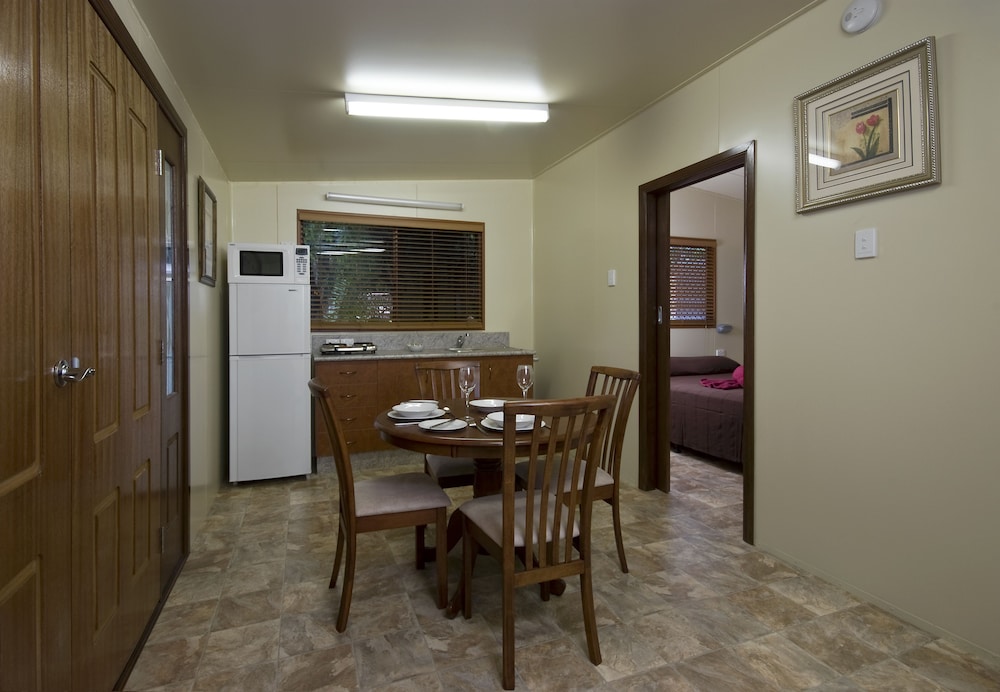 CAIRNS SUNLAND LEISURE PARK 26/35