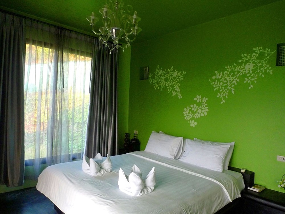 Hi - Scene Resort 34/69