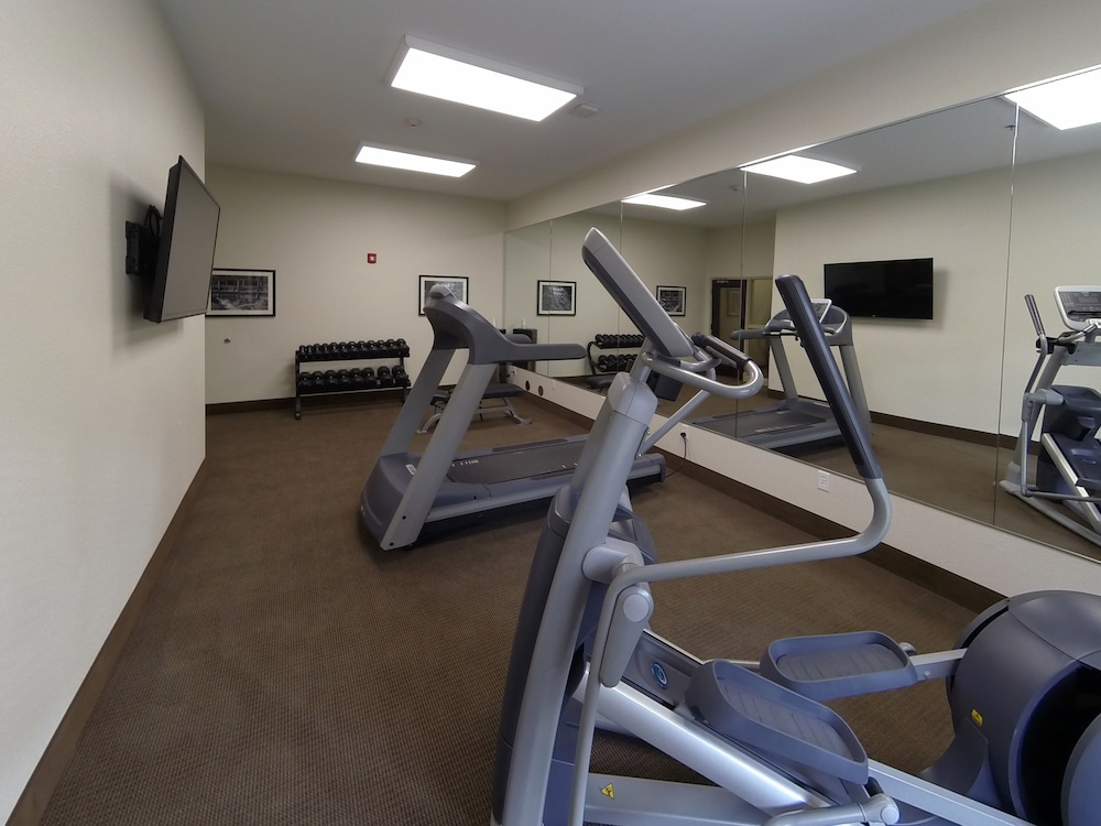 Sleep Inn & Suites Belmont / St. Clairsville 24/45