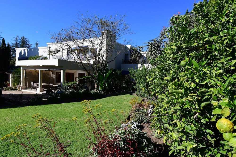 Highgrove Guesthouse 40/48
