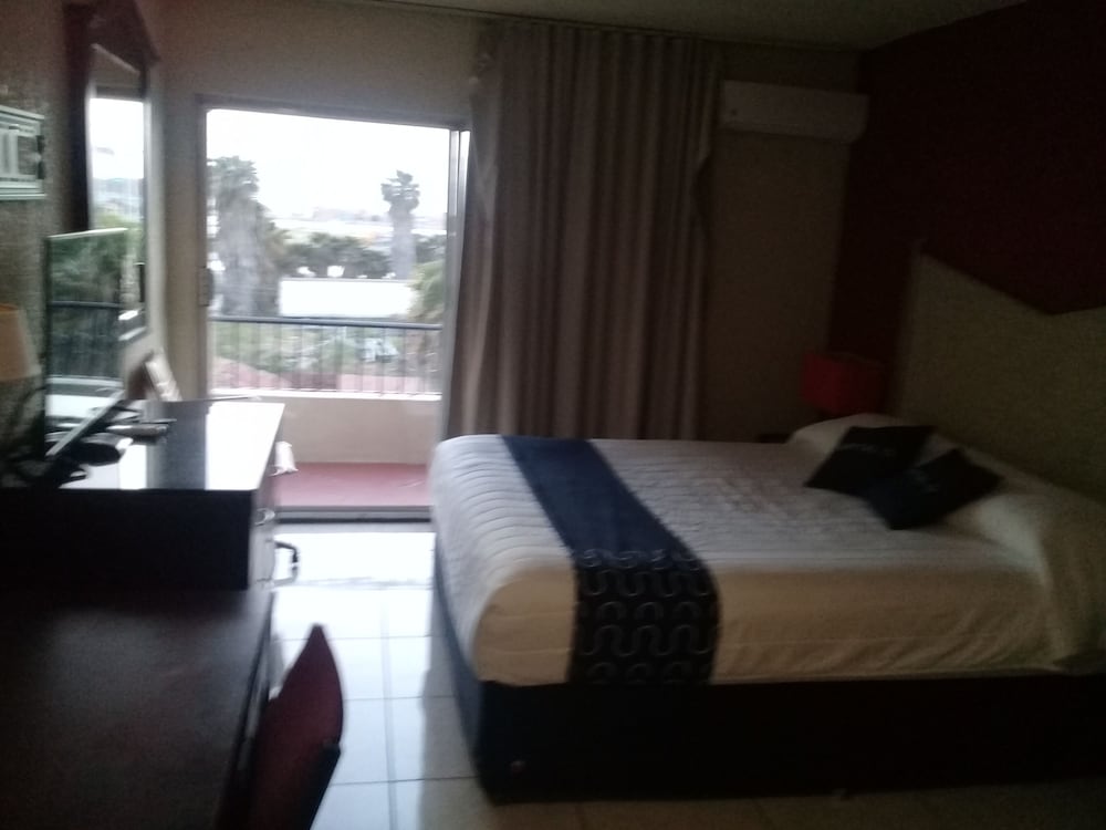Hotel Costa Ensenada 26/68
