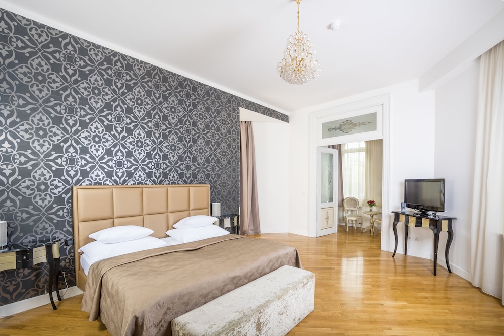 Royal Suite
