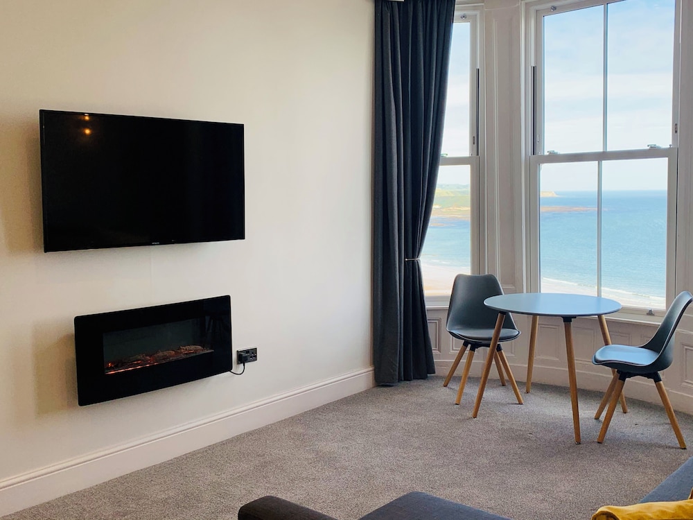 Marlborough Seafront Holiday Apartments 35/50