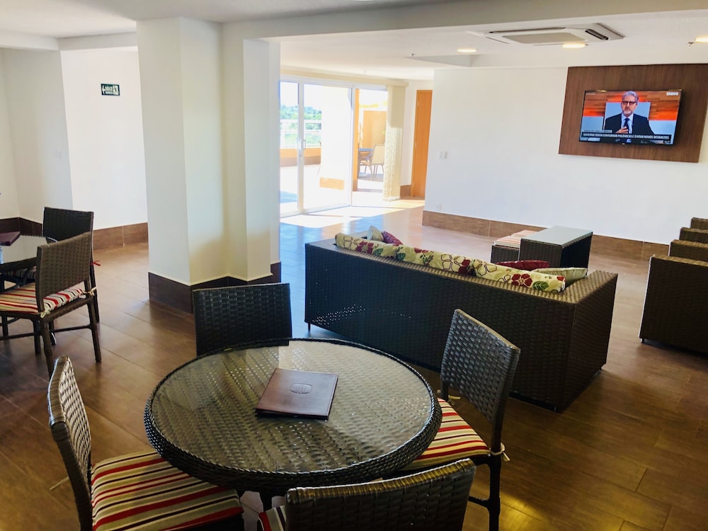 Lummina Hotel Mogi 29/50
