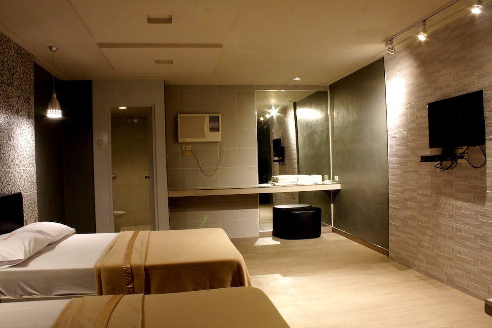 New Winston Hotel photo5