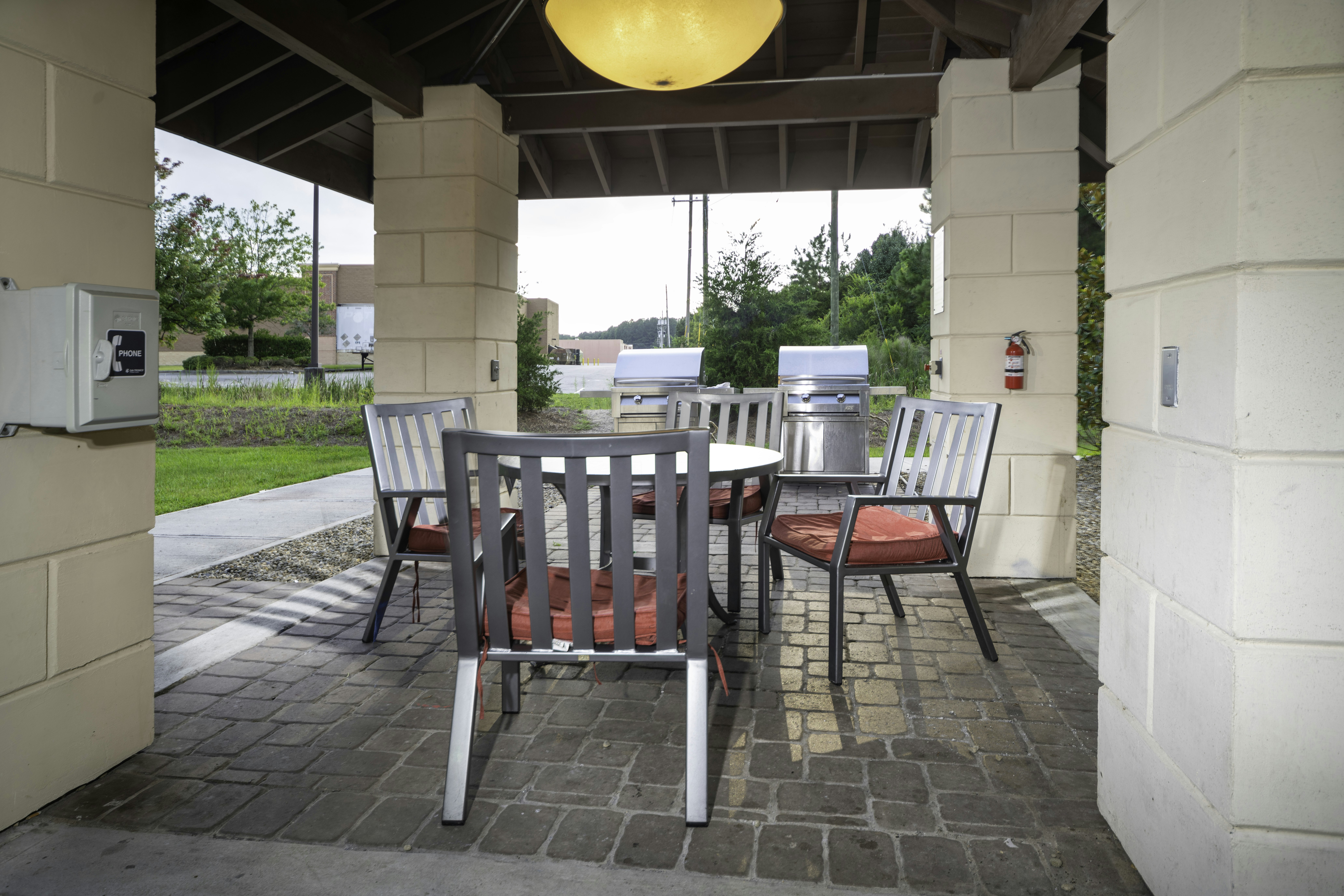 Staybridge Suites Summerville 34/48