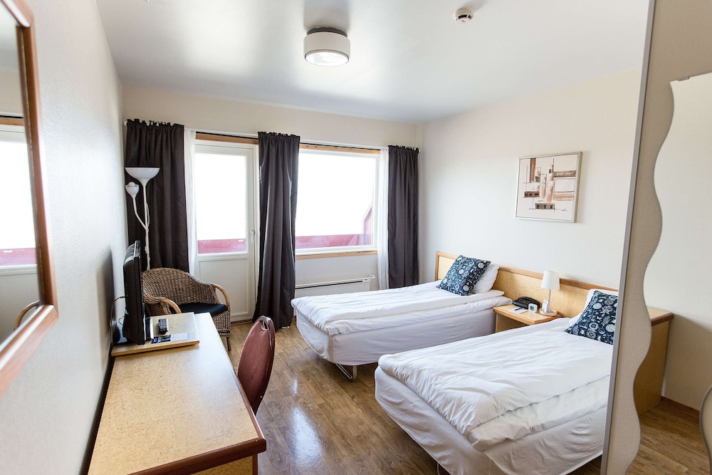 Stav Hotel 14/77