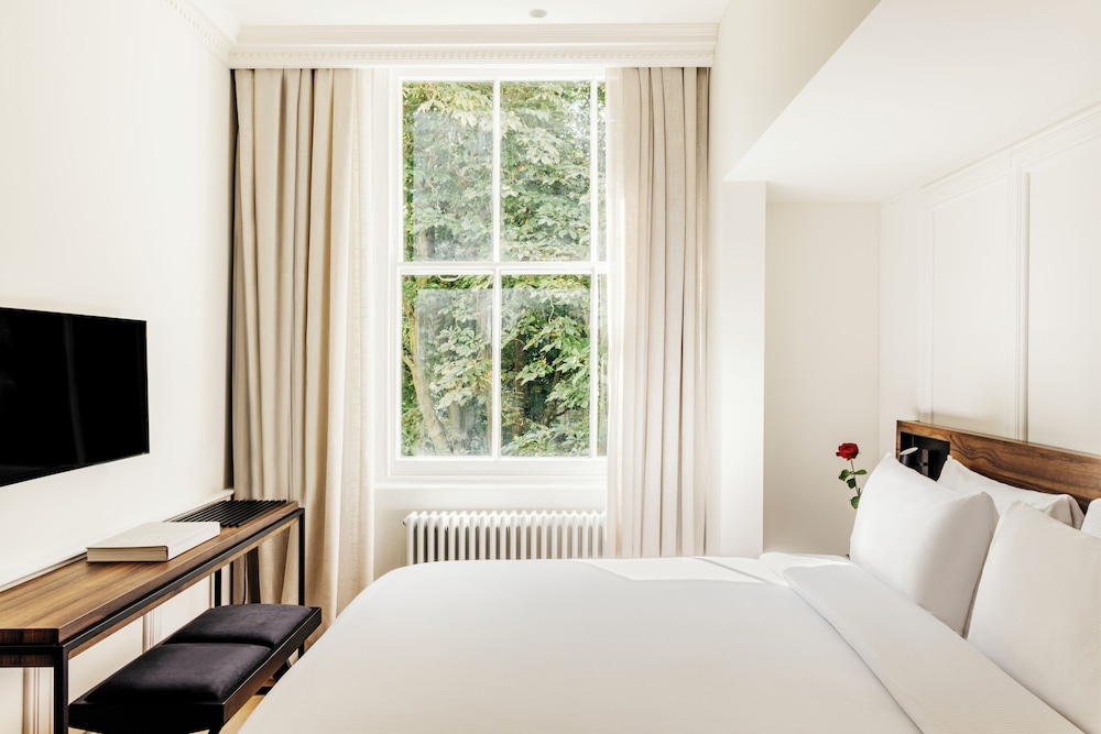 CITY, SINGLE, DOUBLE BED