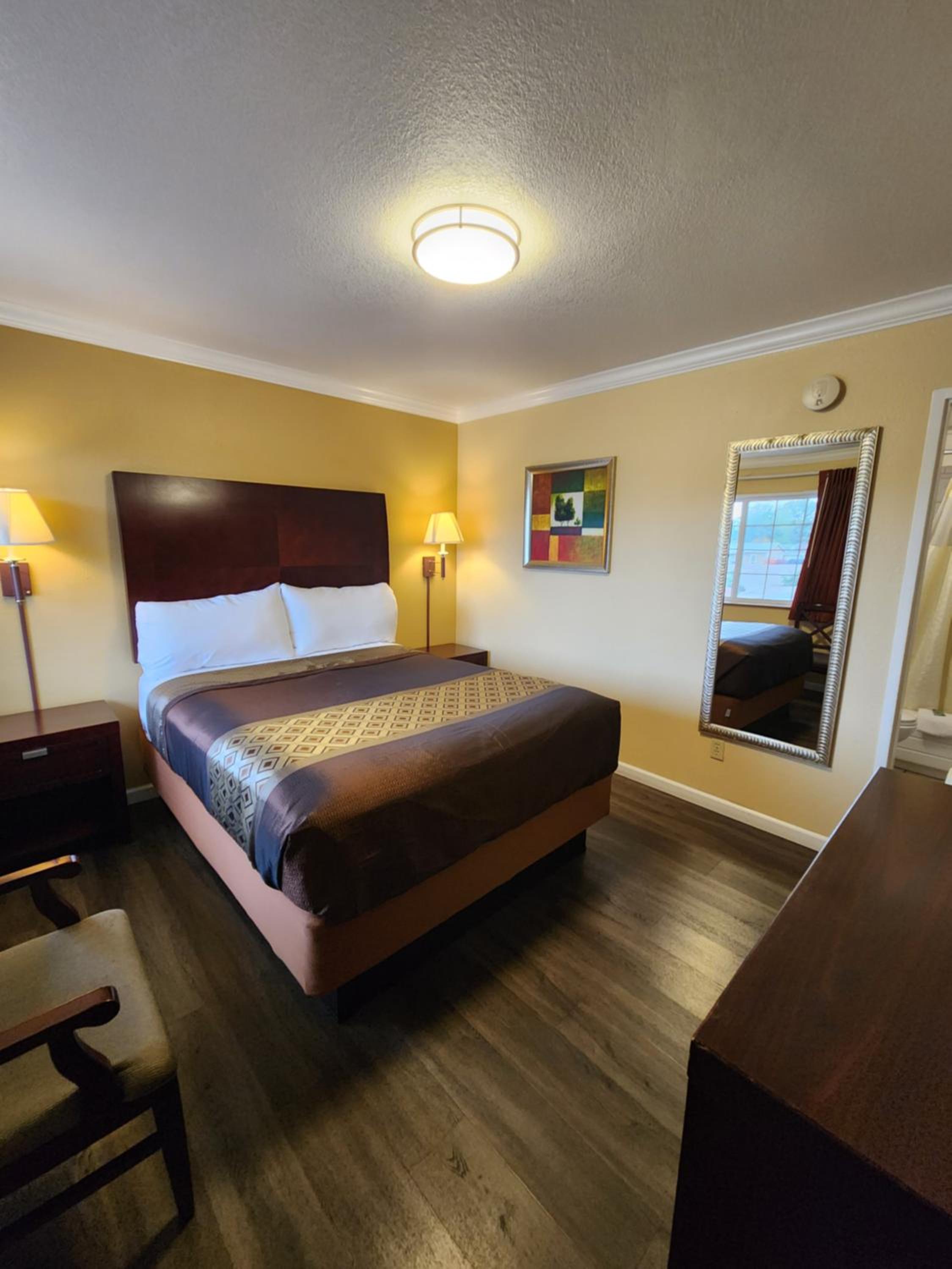 Room, Queen Bed