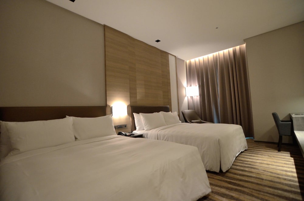 City Suites Kaohsiung Chenai 11/53