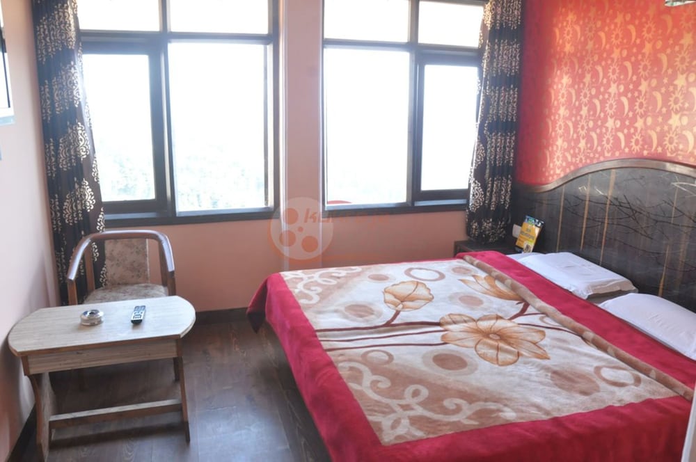 Hotel Sidharth Regency 9/34