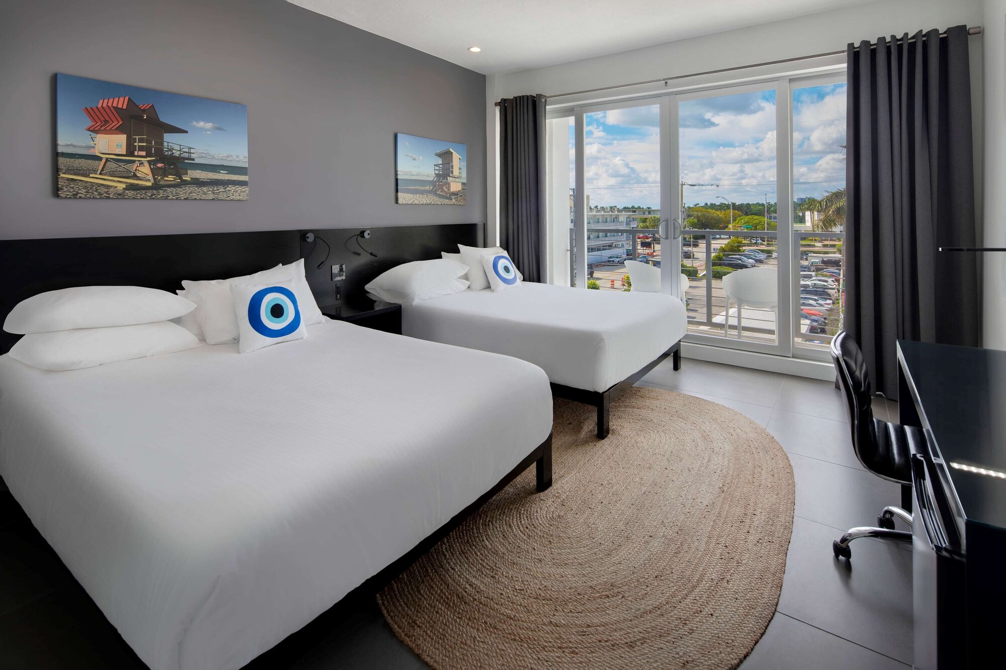 JUNIOR SUITE, 2 QUEEN BEDS, CITY VIEW, BALCONY