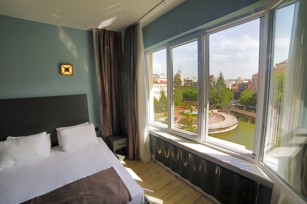 Atos Otel 7/47