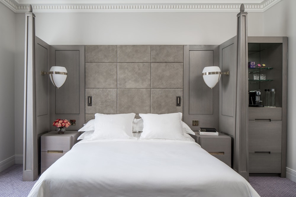Four Seasons Hotel London at Tower Bridge 14/37