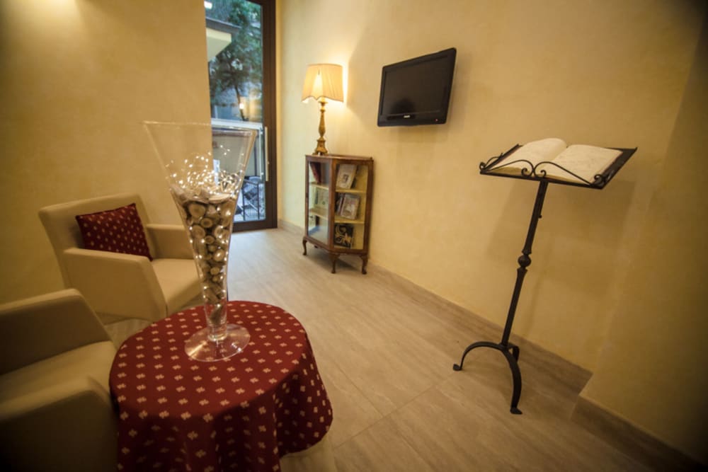 Residenza Hotel Cimabue 50/71