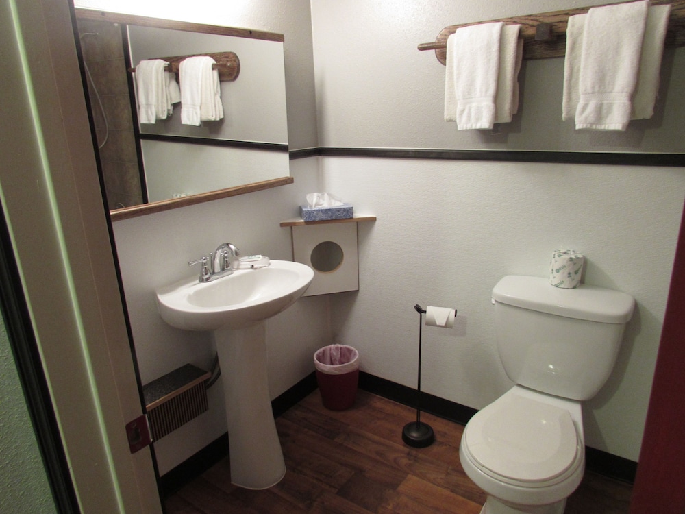 Kennewick Suites 13/58