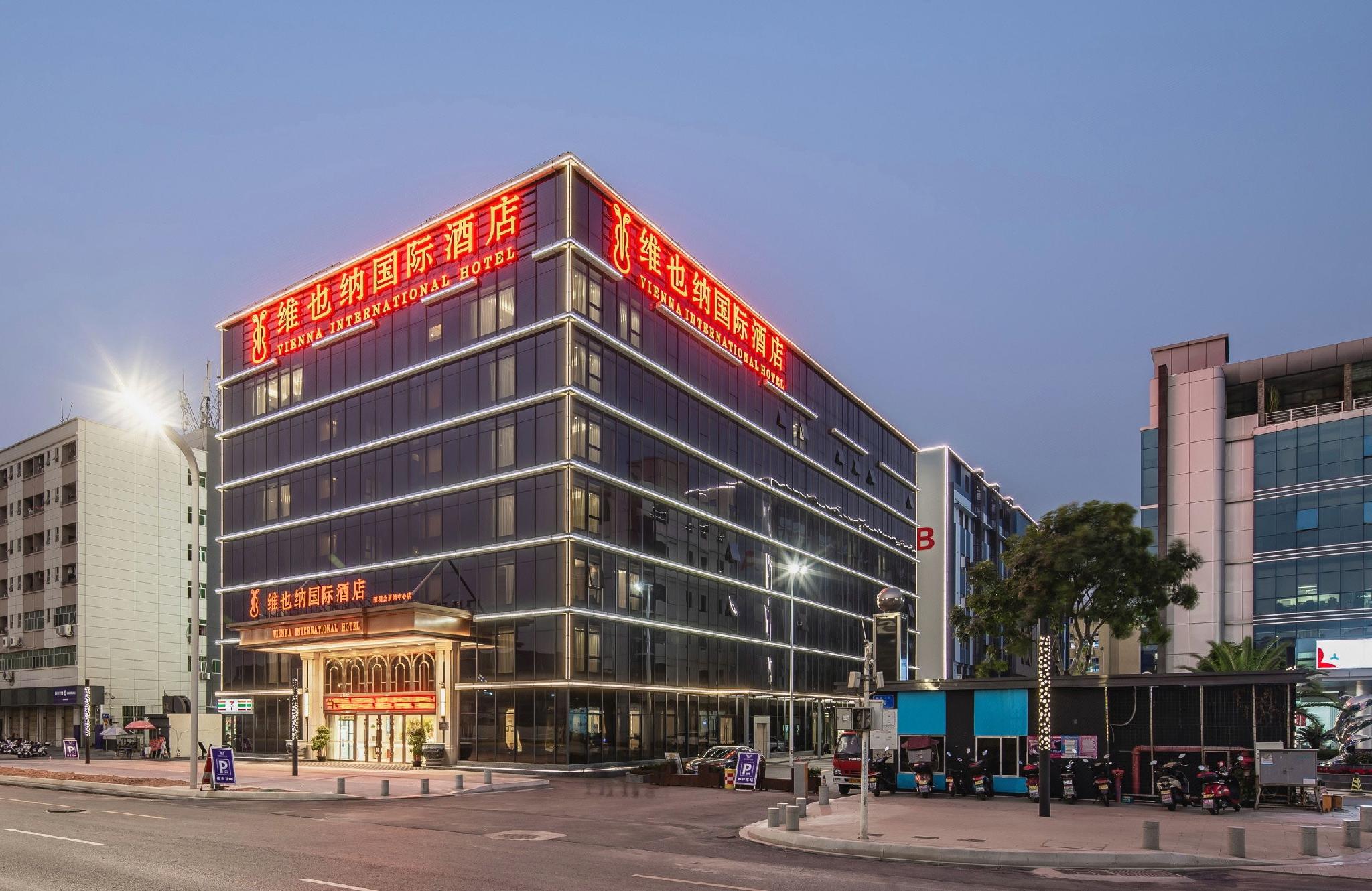 Vienna International Hotel (Shenzhen Huizhanwan Center) 44/50