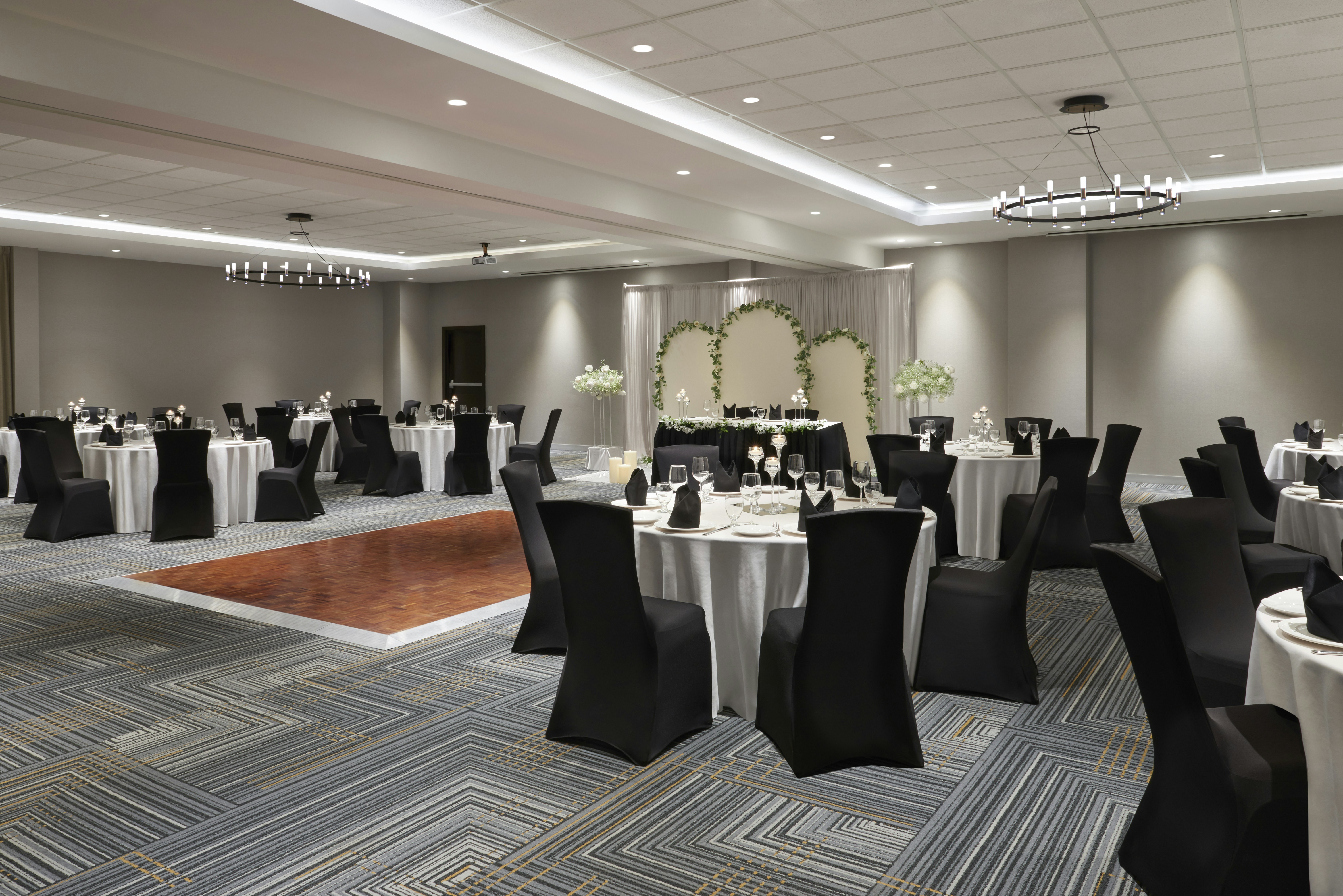 Homewood Suites by Hilton Toronto Vaughan 23/25