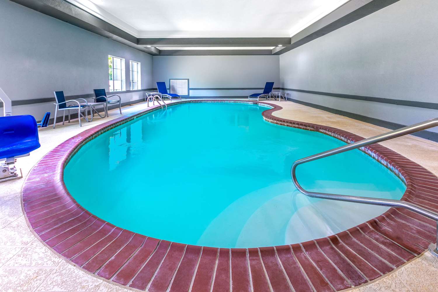 La Quinta Inn Suites Jacksonville 20/34