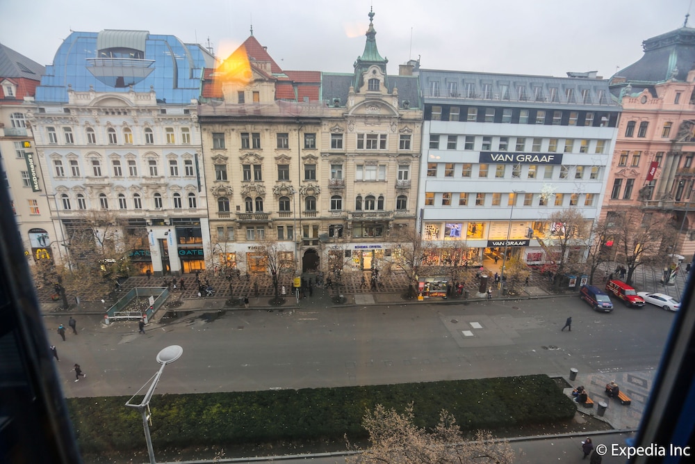 EA Hotel Julis 5/49
