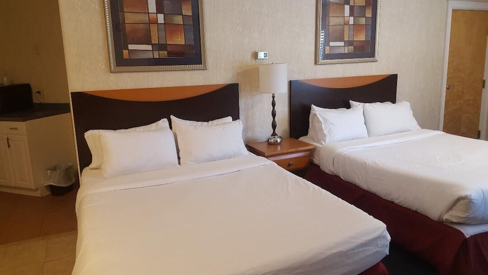 Cedar Park Whirlpool Suites 32/61