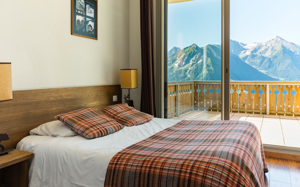 Residence Lagrange Vacances Les Chalets De L'adet 6/18
