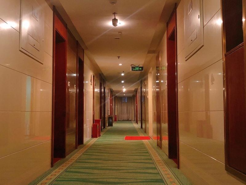 GreenTree Inn LianYunGang Xinpu District East JieFang Road Wanda Square Hotel 36/38