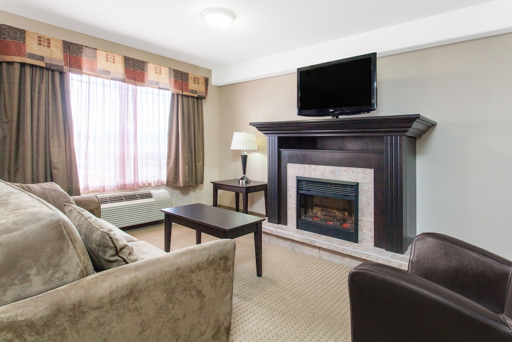 Ramada Westlock 22/37