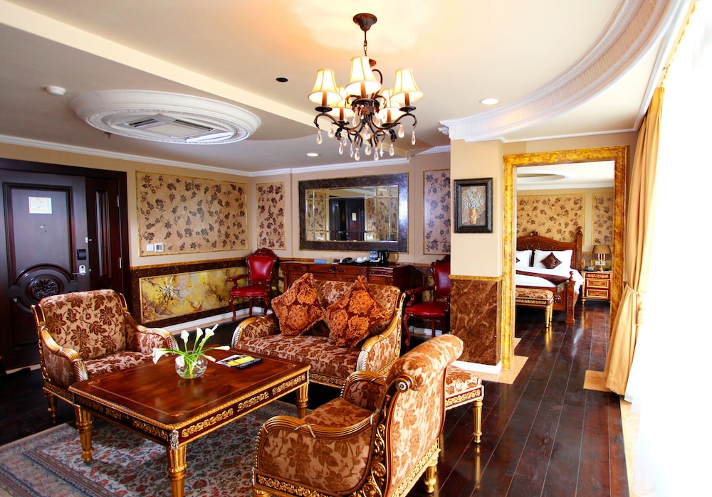 Amos Cozy Hotel 57/66