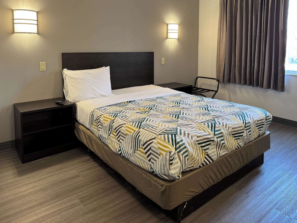 Motel6 Joliet, IL - Chicago - I-55 33/57