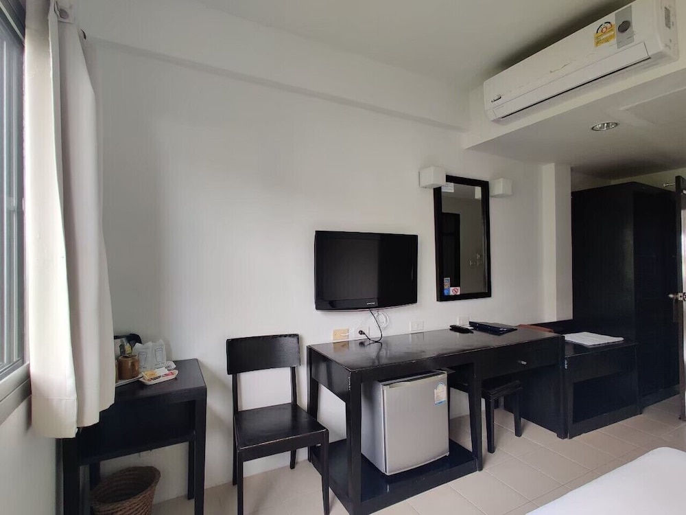 Pp Charlie Beach Resort 48/60