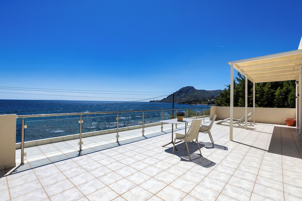 Skinos Apartments And Studios 33/40