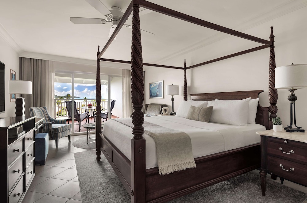 1 Bedroom, Caribbean, Penthouse, King Bed, Beach View, Club Floor