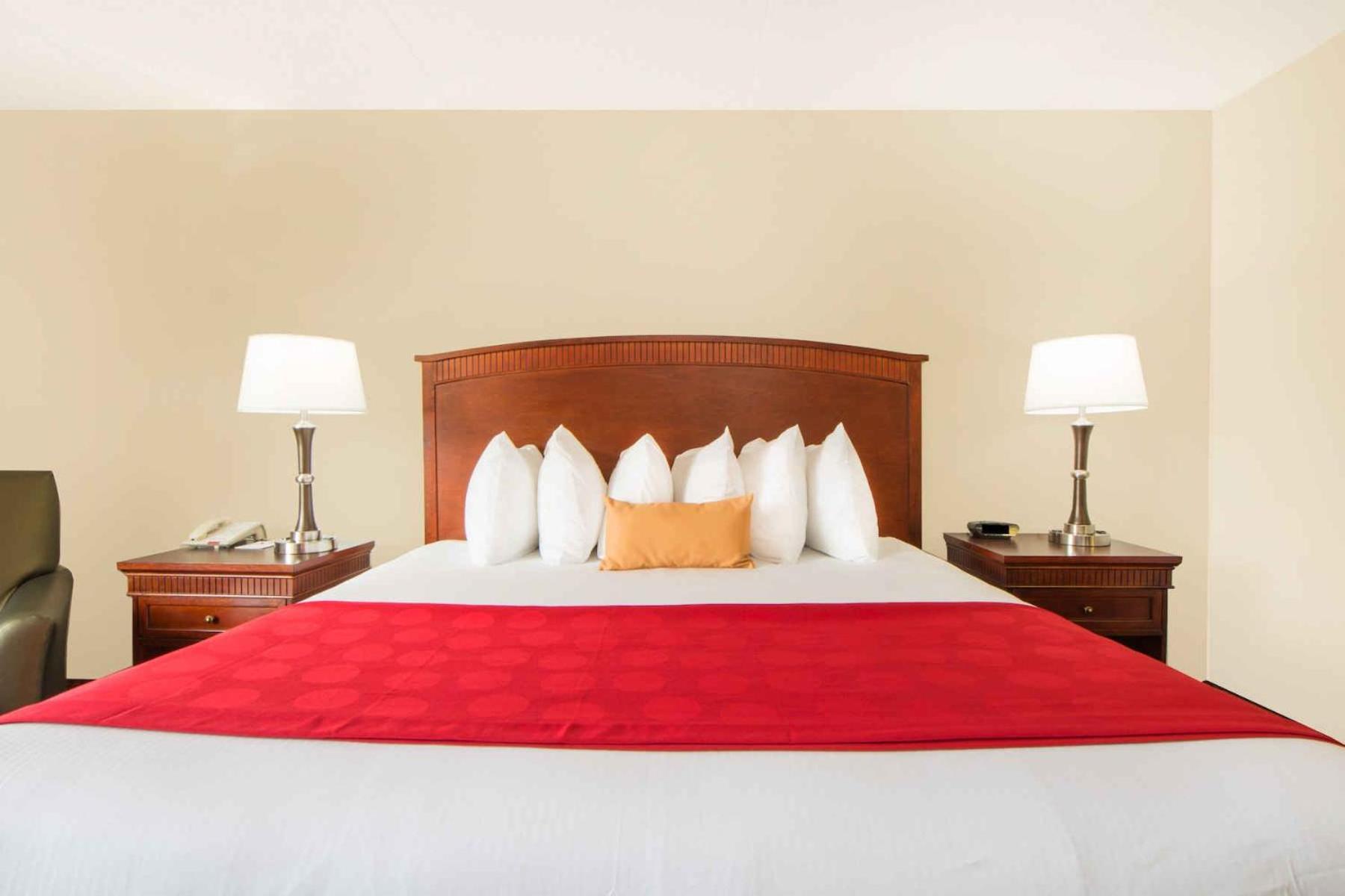 جناح استوديو بسرير كينج، Ramada By Wyndham Enid 4/5