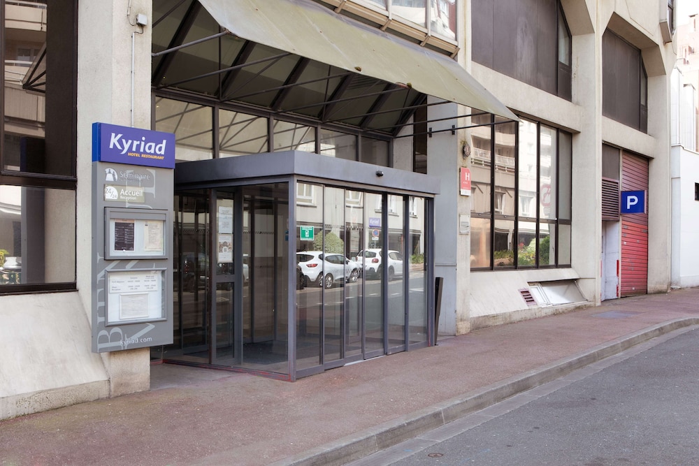 Kyriad Paris Est Bois de Vincennes 56/58